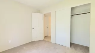 Photo #4: 222048986 Listing 