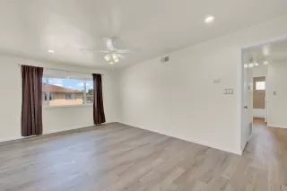 Photo #6: 222049177 Listing