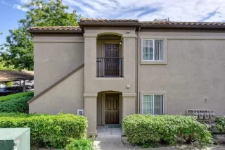 Photo #1: 222049194 Listing