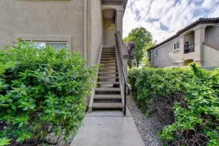 Photo #3: 222049194 Listing