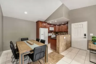 Photo #4: 222049262 Listing 