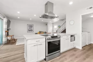 Photo #4: 222050244 Listing