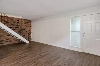 Photo #3: 222050324 Listing 