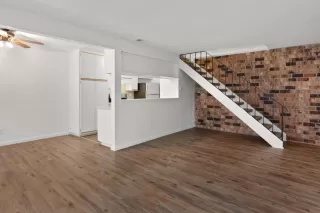 Photo #5: 222050324 Listing 