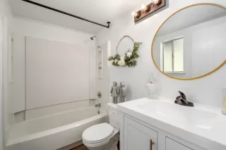 Photo #3: 222050342 Listing