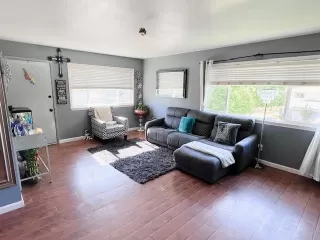 Photo #1: 222050443 Listing