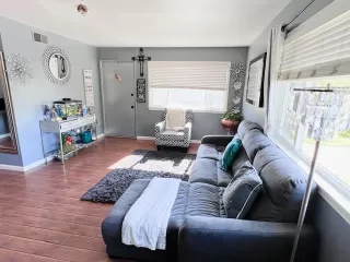 Photo #4: 222050443 Listing