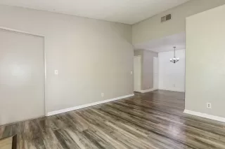 Photo #6: 222050720 Listing