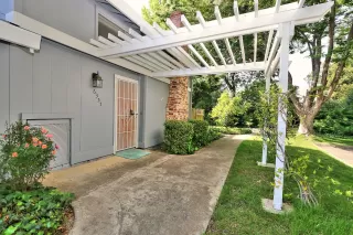 Photo #2: 222051023 Listing 