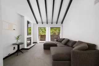 Photo #6: 222051288 Listing