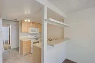 Photo #3: 222051462 Listing 