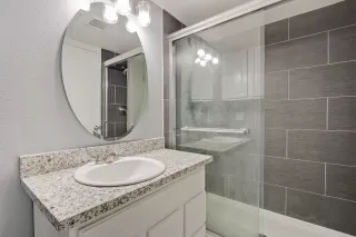 Photo #5: 222051911 Listing