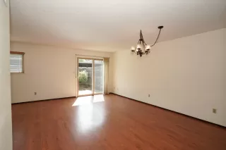Photo #2: 222052079 Listing 