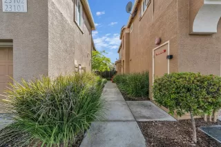 Photo #2: 222052150 Listing