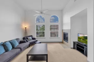 Photo #6: 222052150 Listing