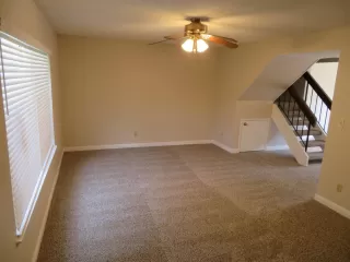 Photo #1: 222052175 Listing 