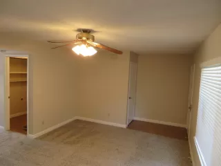 Photo #2: 222052175 Listing 