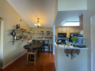 Photo #5: 222052363 Listing