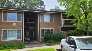 Photo #1: 222052386 Listing