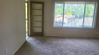 Photo #6: 222052386 Listing