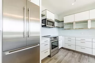 Photo #5: 222052654 Listing