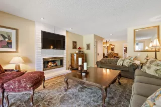 Photo #5: 222052668 Listing