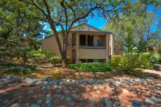 Photo #5: 222052672 Listing