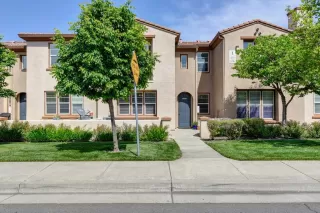 Photo #1: 222052931 Listing 