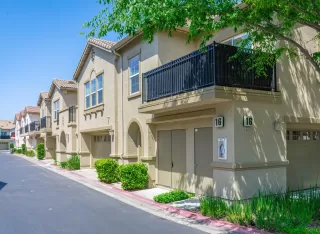 Photo #1: 222052993 Listing