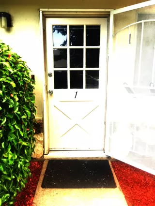 Photo #1: 222053061 Listing