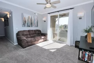 Photo #5: 222053451 Listing