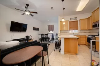 Photo #5: 222053670 Listing