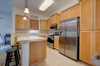 Photo #6: 222053670 Listing