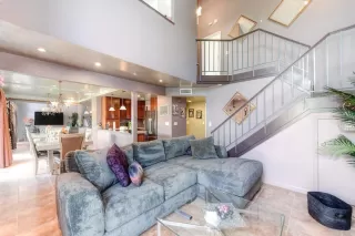 Photo #4: 222053867 Listing 