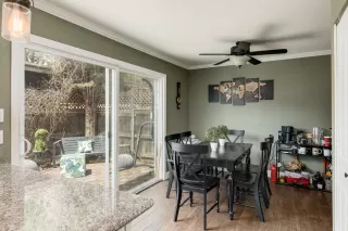 Photo #3: 222054686 Listing