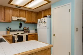 Photo #6: 222055154 Listing