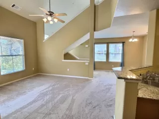 Photo #5: 222055711 Listing