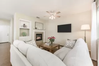 Photo #3: 222055748 Listing