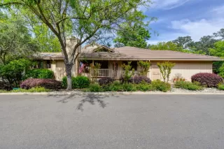 Photo #5: 222055917 Listing 