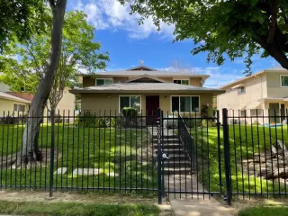 Photo #4: 222057280 Listing