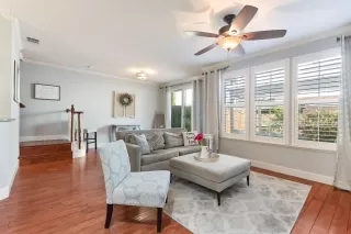 Photo #5: 222057582 Listing