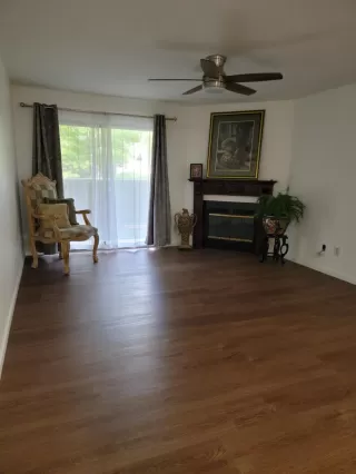 Photo #4: 222057655 Listing