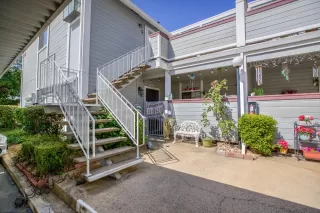 Photo #1: 222057762 Listing 