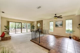 Photo #5: 222057970 Listing