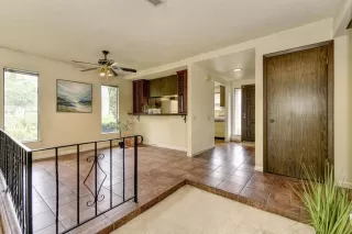 Photo #6: 222057970 Listing