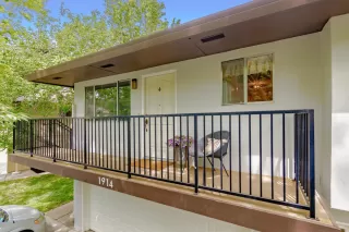 Photo #1: 222058299 Listing
