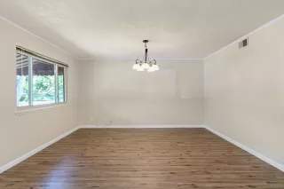 Photo #4: 222058517 Listing