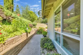 Photo #5: 222059124 Listing 