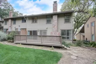 Photo #6: 222059428 Listing