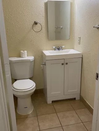 Photo #5: 222059431 Listing